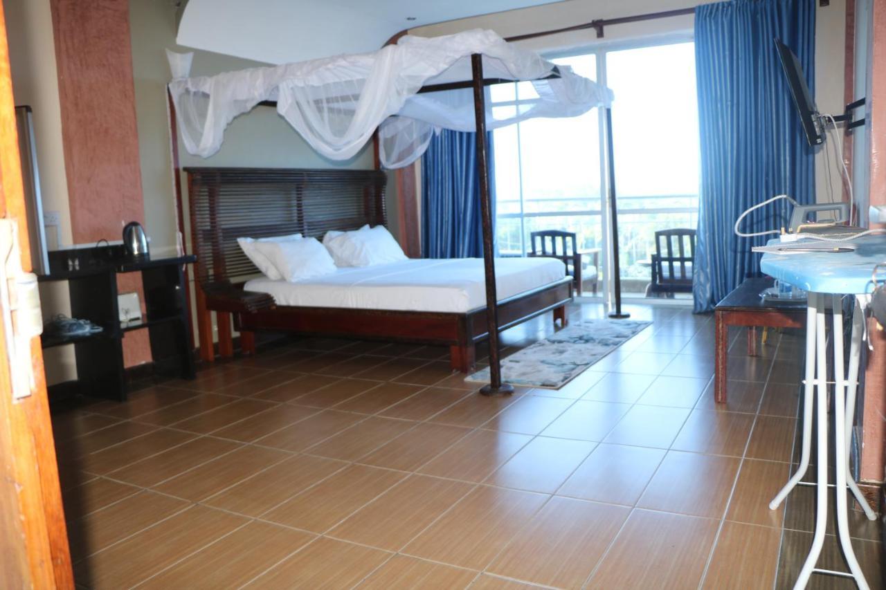 Lido Beach Resort Mombasa Exterior photo
