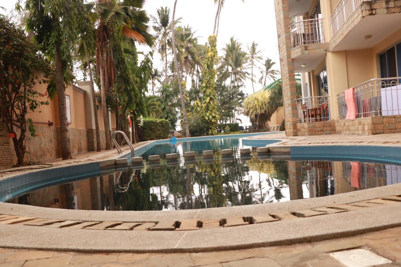 Lido Beach Resort Mombasa Exterior photo